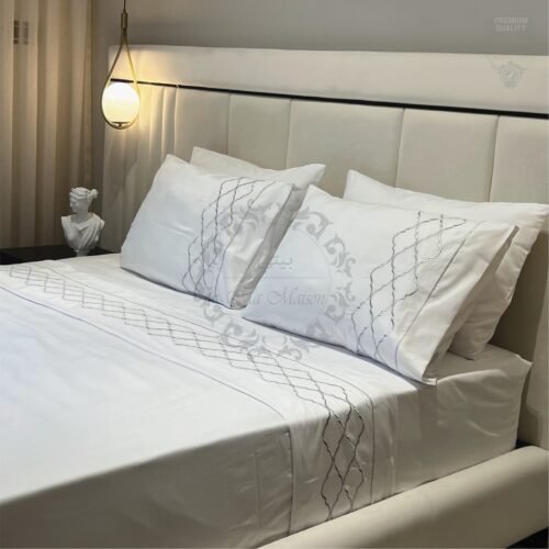 Parure de Lit  Brodée  –  Désigne Zig Zag