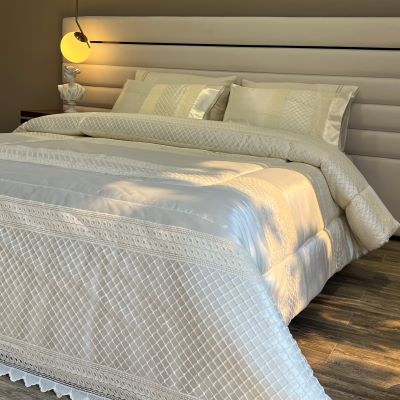 Couvre lit Tulle