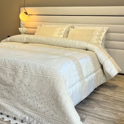 Couvre lit Tulle