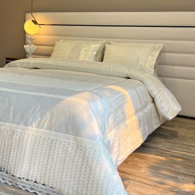 Couvre lit Tulle