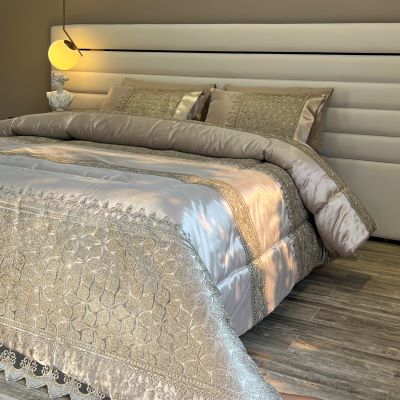 Couvre lit Tulle