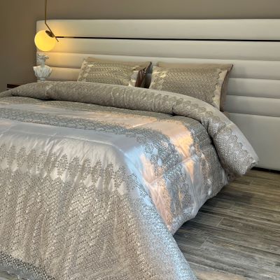 Couvre lit Tulle