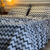 Parure de Lit ZigZag– Élégance Contemporaine