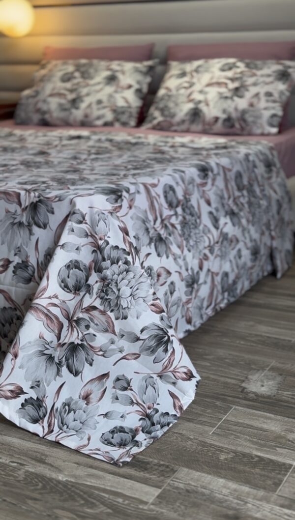 Parure de Lit Florale Élégance – Confort Doux
