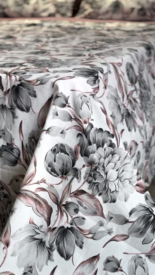 Parure de Lit Florale Élégance – Confort Doux