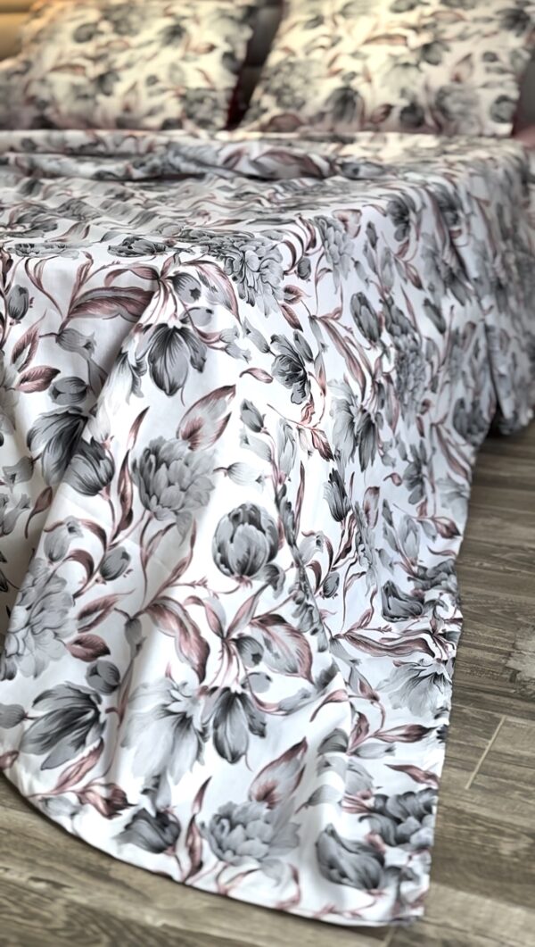 Parure de Lit Florale Élégance – Confort Doux