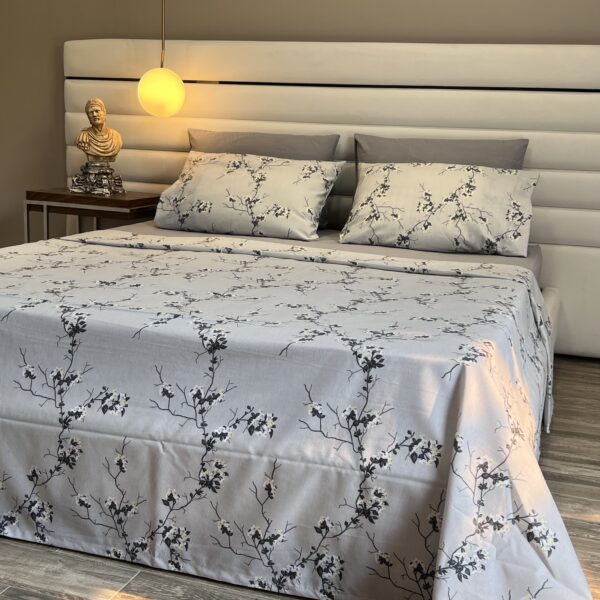 Parure de Lit   Motif Fleurs  – Élégance Moderne
