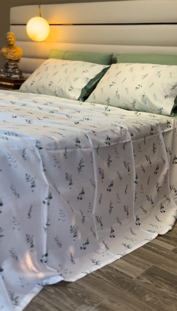 Parure Satin De Coton Imprimé Feuilles et Baies