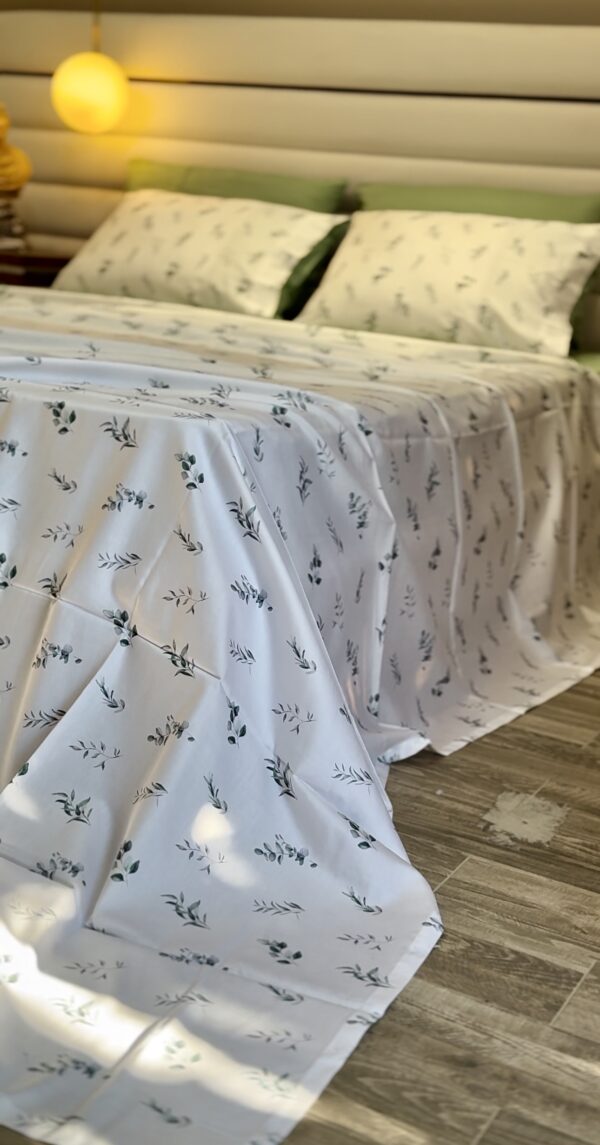 Parure Satin De Coton Imprimé Feuilles et Baies