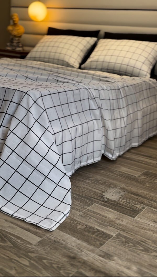 Parure de Lit Élégance – Carreaux Noir et Blanc