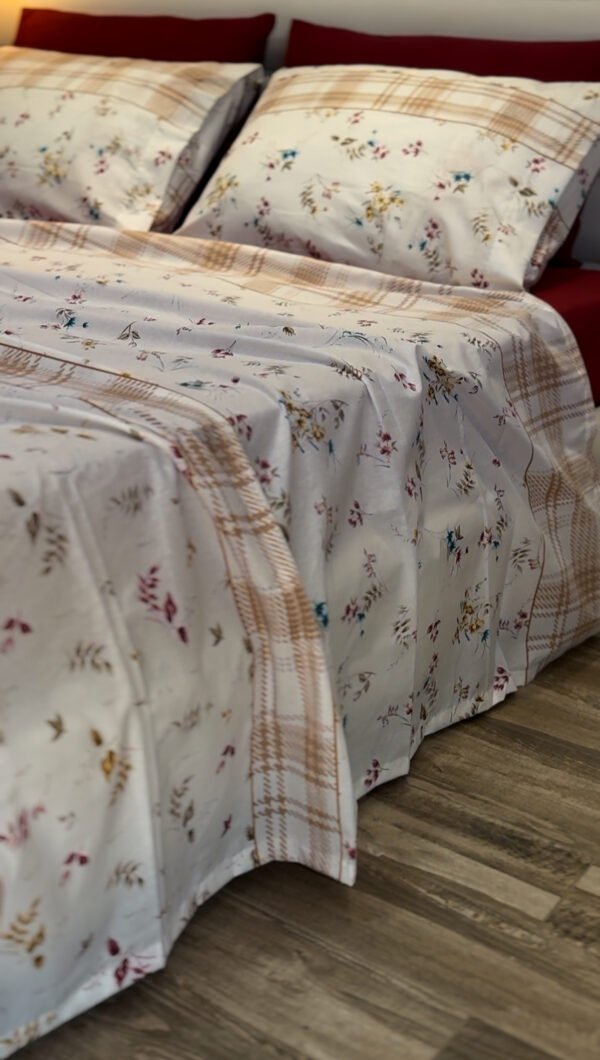 Parure de Lit Jardin de Roses – Éclat Blanc et Rouge