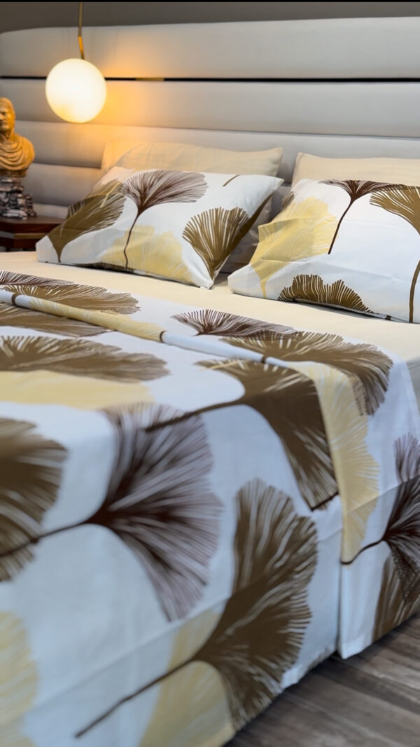 Parure de Lit Feuilles de Ginkgo – Beige et Marron