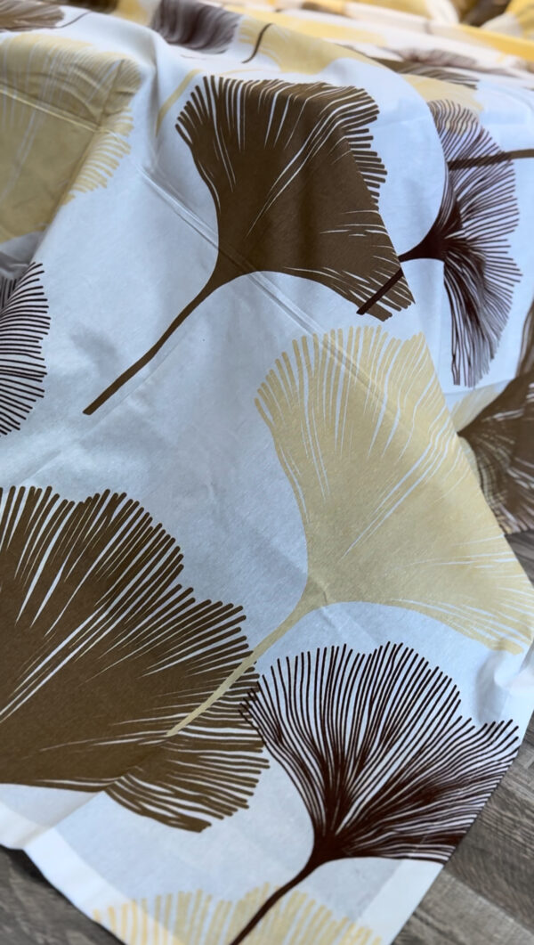 Parure de Lit Feuilles de Ginkgo – Beige et Marron