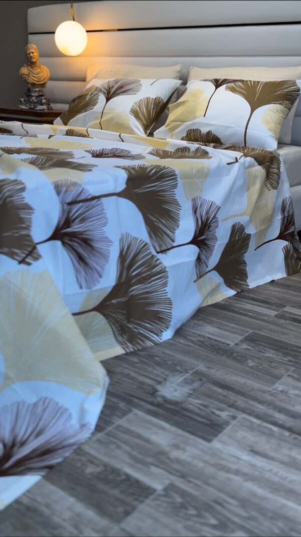 Parure de Lit Feuilles de Ginkgo – Beige et Marron