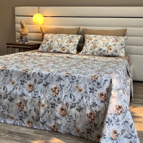 IMG_8298 Parure de Lit Floraison Élégante – Gris Perle et Beige Doré