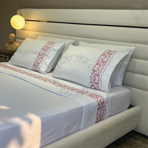 Parure de Lit Brodée -  Ceinture Large Rose