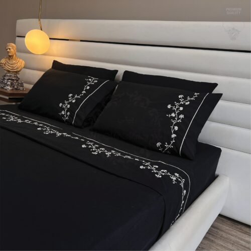 Parure de Lit Brodée –  Motif  Fleur Fine