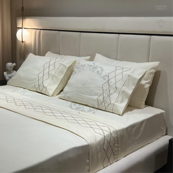 Parure de Lit  Brodée  –  Désigne Zig Zag