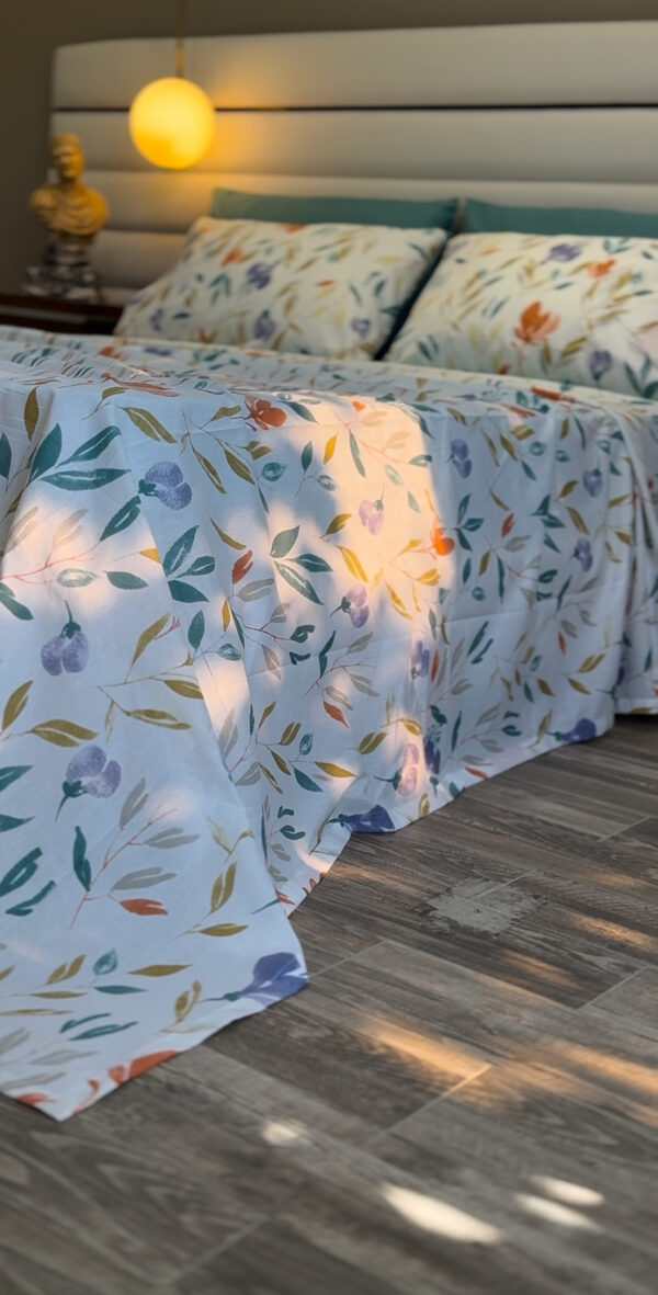Parure de Lit Élégance Fleurie – Motif Pastel et Vif
