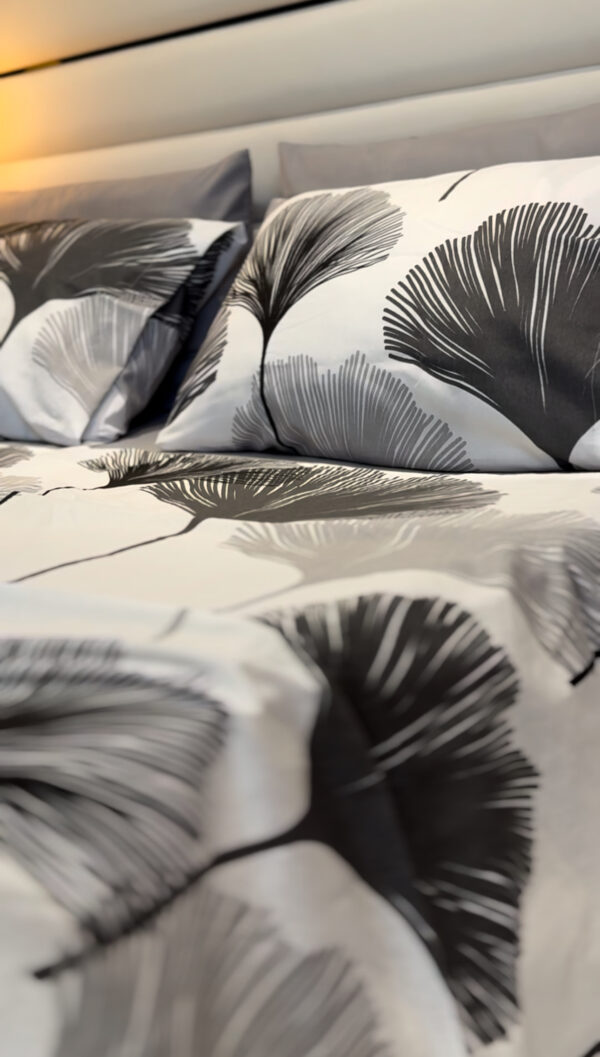 Parure de Lit Feuilles de Ginkgo – Épure Gris Anthracite