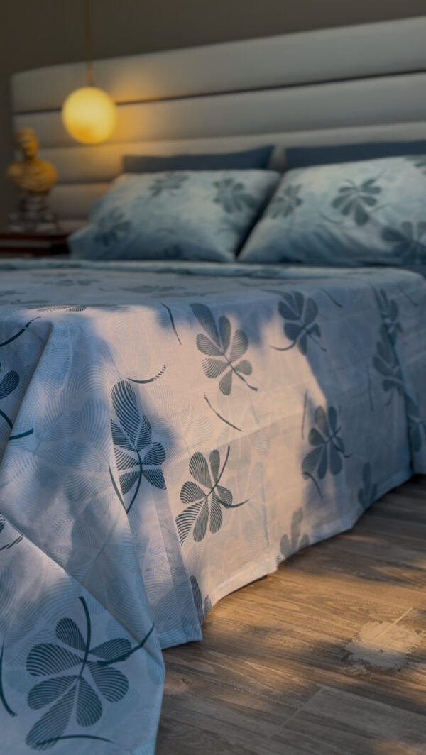 Parure de Lit Jardin Poétique – Bleu Pétale