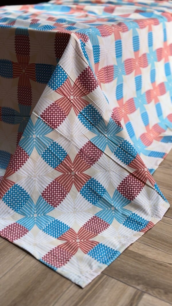 IMG_2098 Parure de Lit Geometrika – Palette Multicolore Élégante