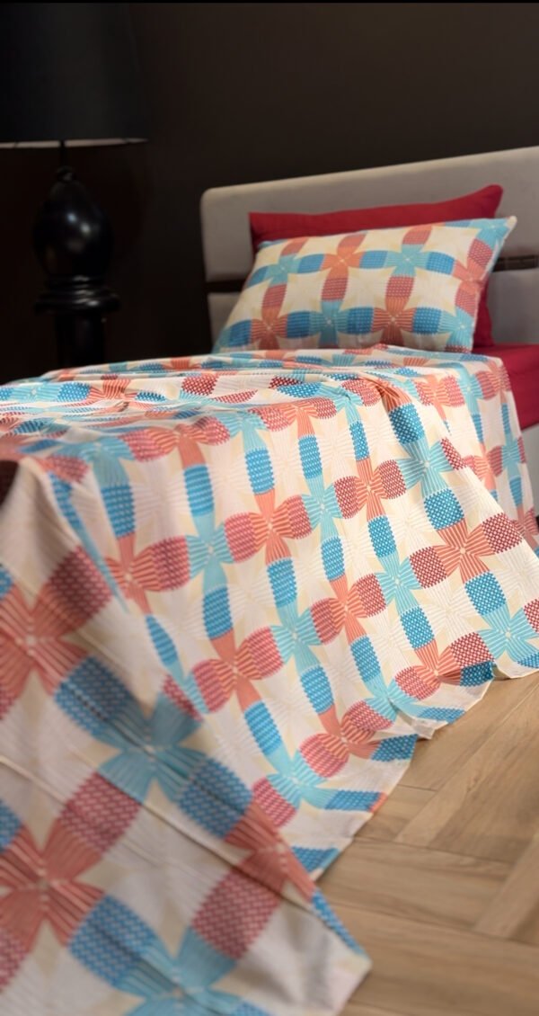 IMG_2103 Parure de Lit Geometrika – Palette Multicolore Élégante