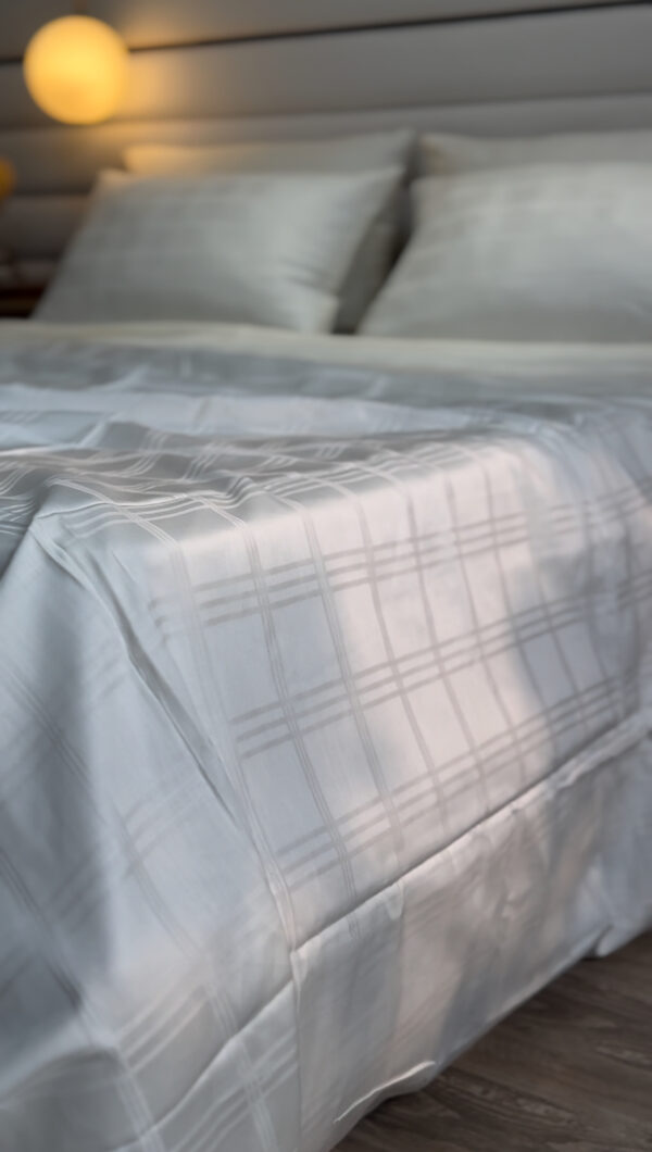 Parure de Lit Satin De Coton Blanc – Épure Moderne