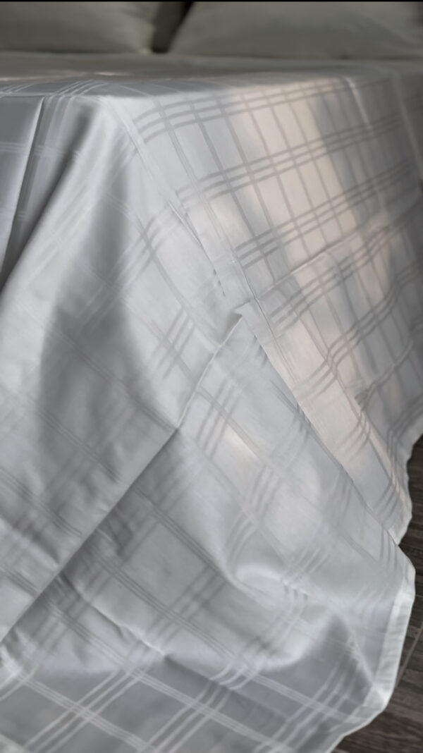 Parure de Lit Satin De Coton Blanc – Épure Moderne