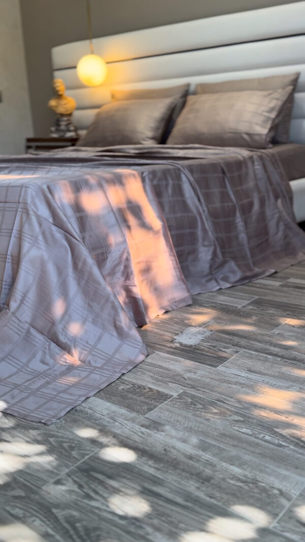 Parure de Lit Satin De Coton Grège – Épure Moderne