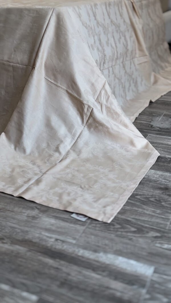 Parure de Lit Satin De Coton beige – Baroque Moderne