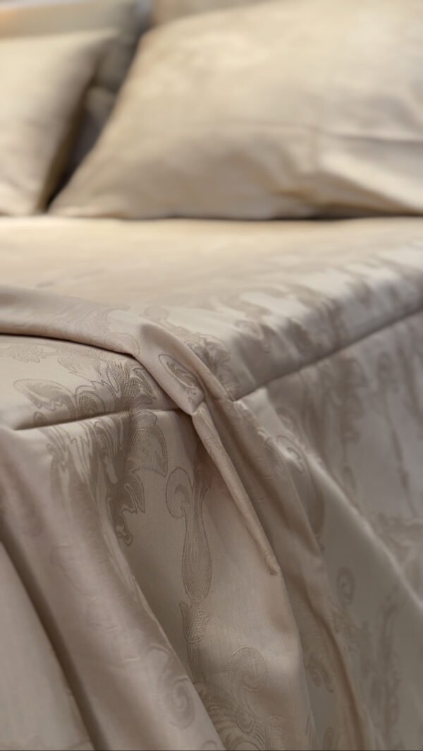 Parure de Lit Satin De Coton beige – Baroque Moderne