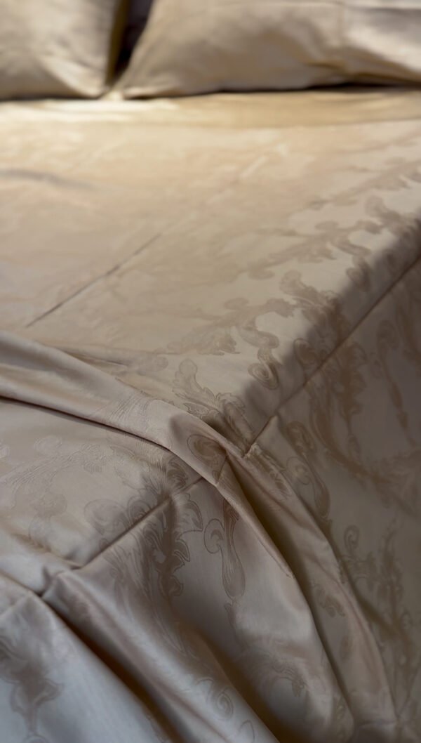 Parure de Lit Satin De Coton beige – Baroque Moderne