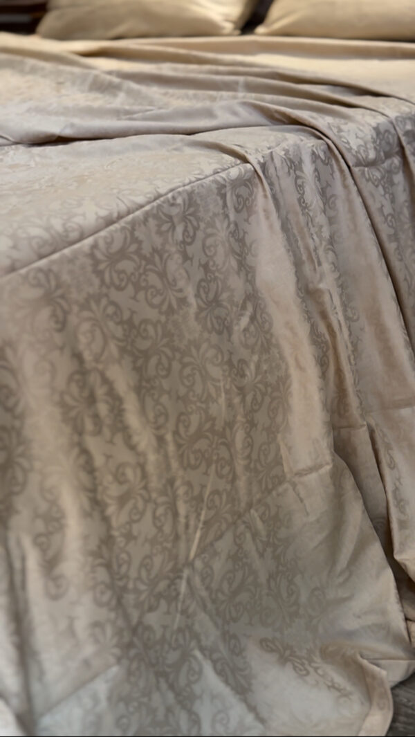 Parure de Lit Satin De Coton Sable Doux – Murmure Classique