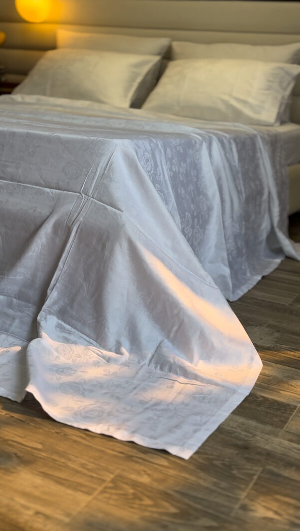 Parure de Lit Satin De Coton Silence Blanc – Minimalisme
