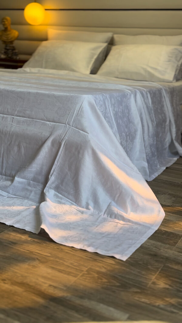 Parure de Lit Satin De Coton Silence Blanc – Minimalisme