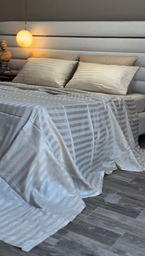 IMG_2545 Parure de Lit Satin De Coton Rayures - Ivoire & Beige Doux