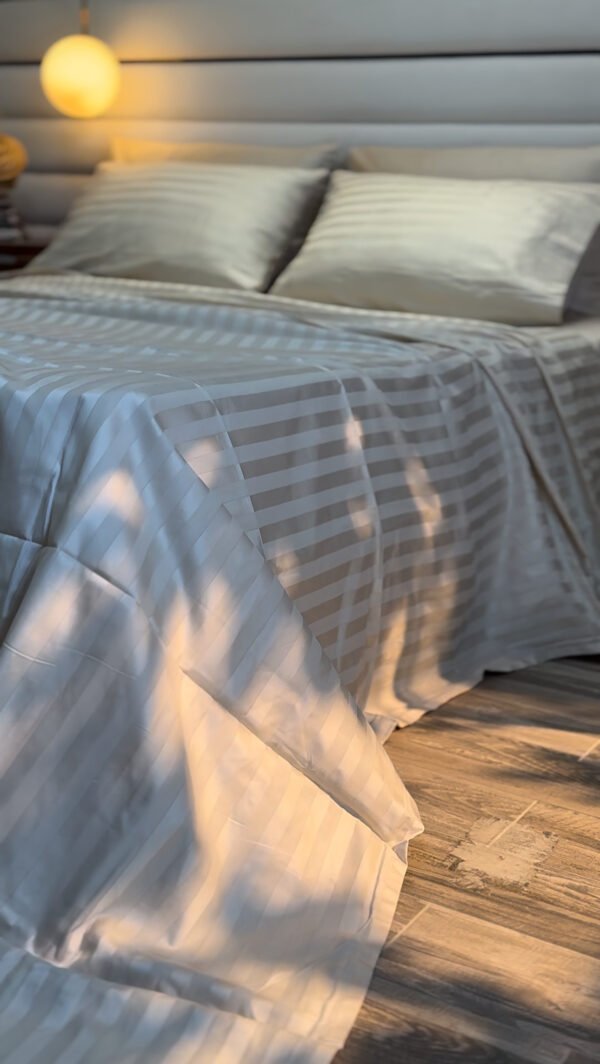 IMG_2549 Parure de Lit Satin De Coton Rayures - Ivoire & Beige Doux