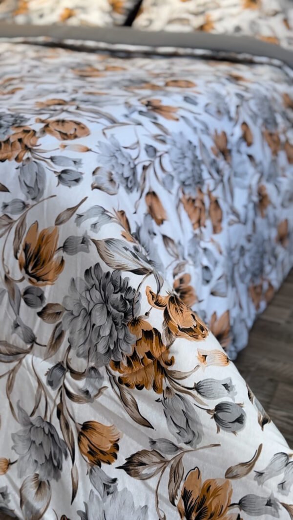 Couette 2 Places Design Contemporain – Fleurs Ton Naturel