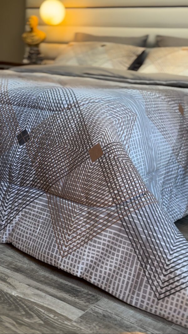 Couette 2 Places Éclats Graphiques – Harmonie Gris Taupe