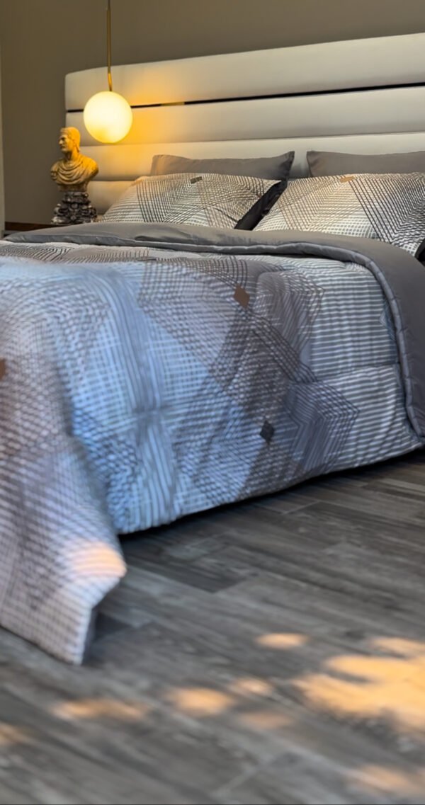 Couette 2 Places Éclats Graphiques – Harmonie Gris Taupe