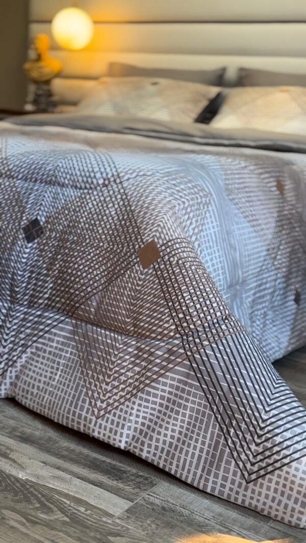 Couette 2 Places Éclats Graphiques – Harmonie Gris Taupe