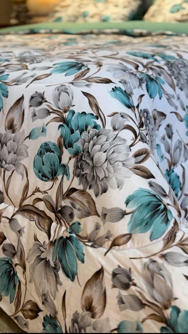 IMG_3280 Couette 2 Places Bleu Camélia – Élégance Naturelle