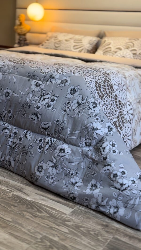 Couette 2 Places Élégance Florale – Dentelle Gris Perle