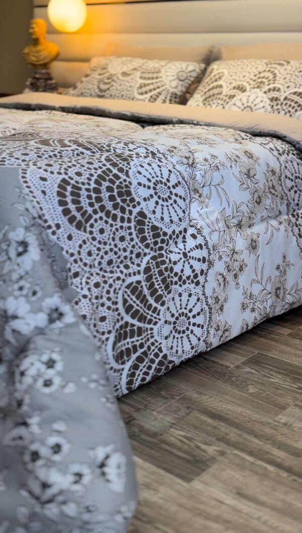 Couette 2 Places Élégance Florale – Dentelle Gris Perle