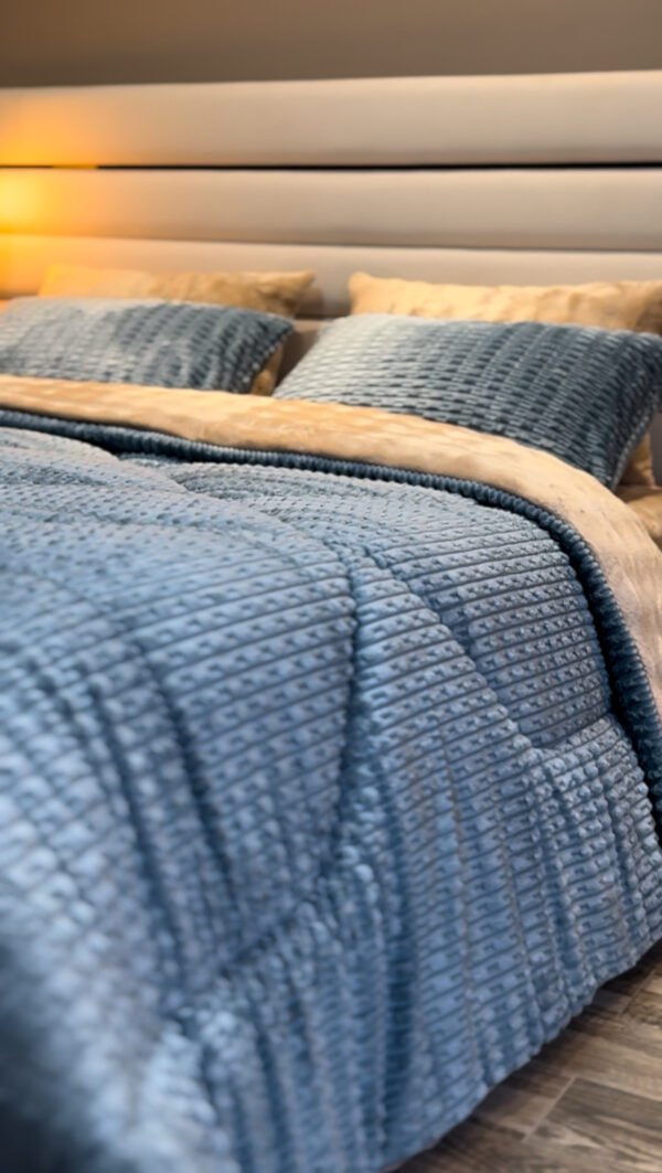 Couvre-lit Polaire 2 Places  –  Confort Premium