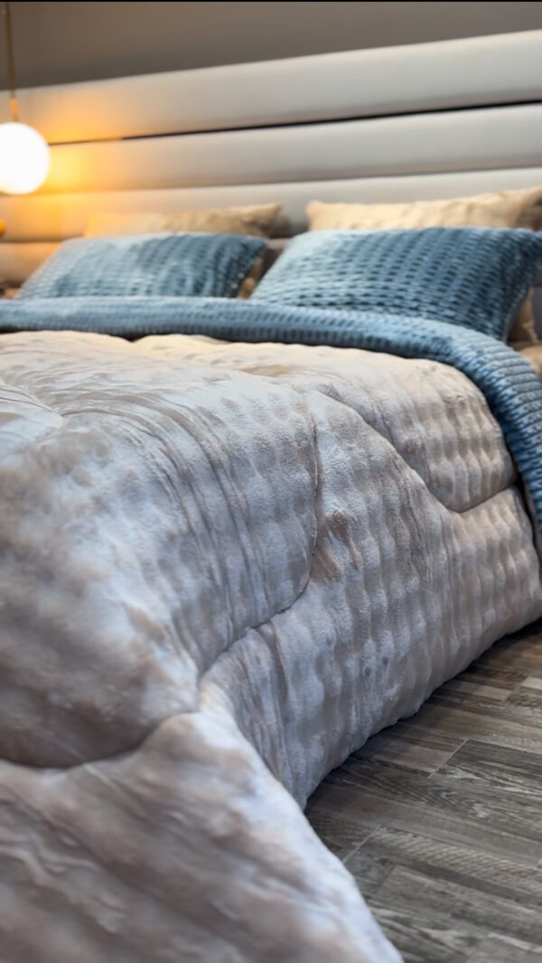 Couvre-lit Polaire 2 Places  –  Confort Premium