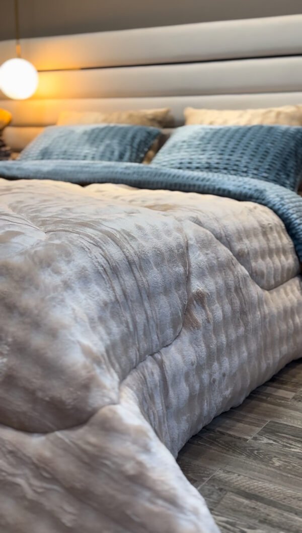 Couvre-lit Polaire 2 Places  –  Confort Premium