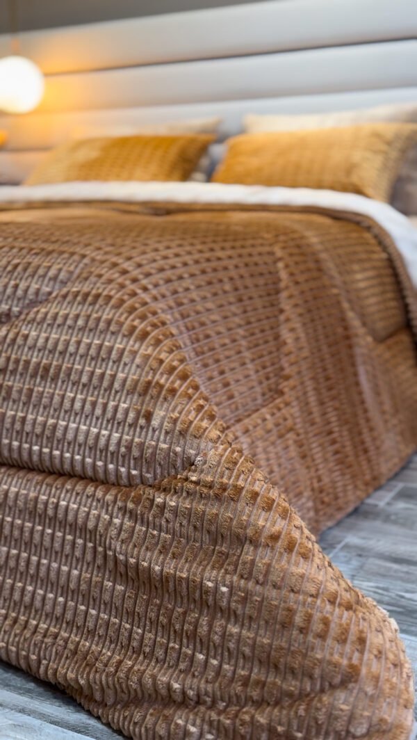 Couvre-lit Polaire 2 Places  –  Douceur Boréale