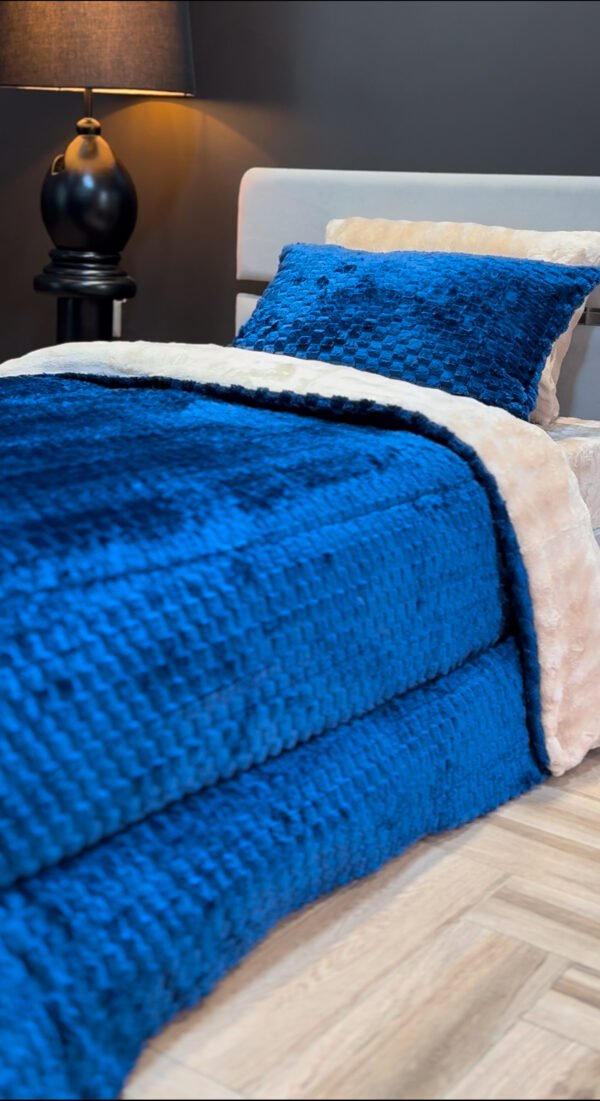 IMG_4568 Couvre-lit Polaire 1 Place – Étreinte Boréale